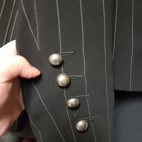 Pin striped blazer - Picture 2 of 3